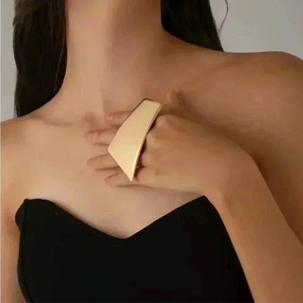 Zara NWT gold double finger ring